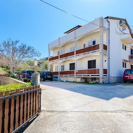 Apartments Luka Supetarska Draga Dış mekan fotoğraf