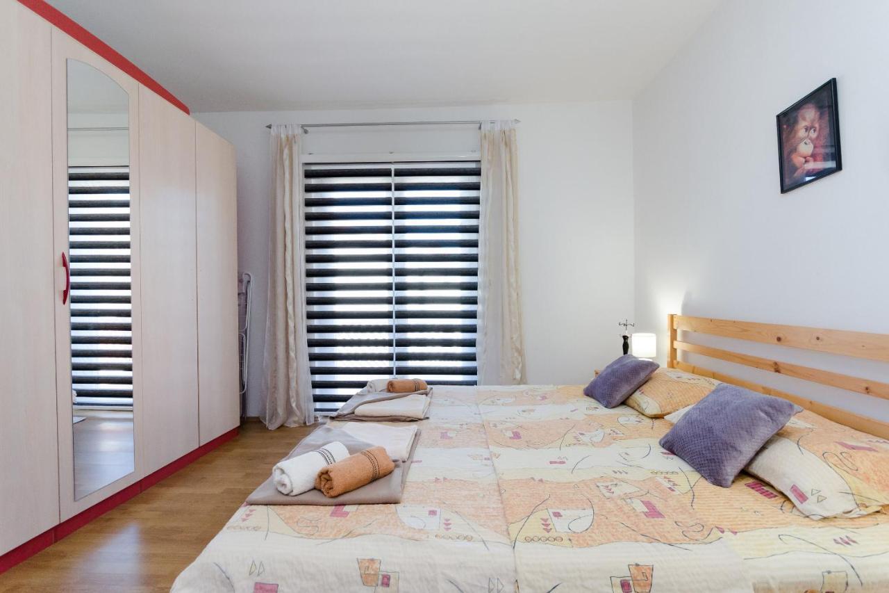 Apartments Luka Supetarska Draga Dış mekan fotoğraf